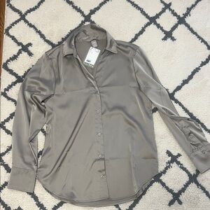 H&M Gray Button Down Shirt